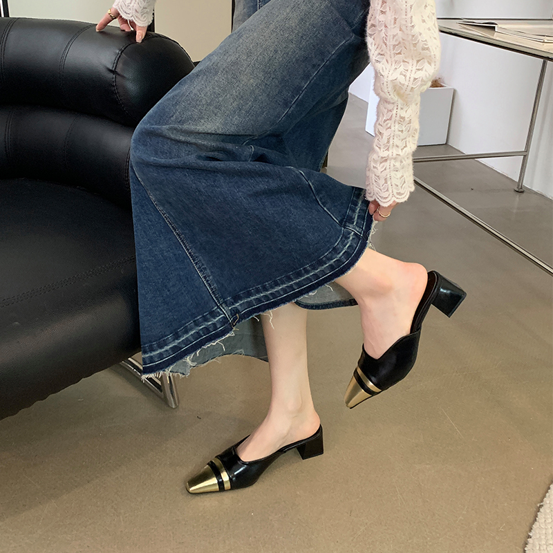 Luxury One Foot Small Fragrance High-Class Color-Block Covered Toe Slippers Women Outdoor 2024 Spring Summer Pointed Toe Mule Half Slippers - Image 3
