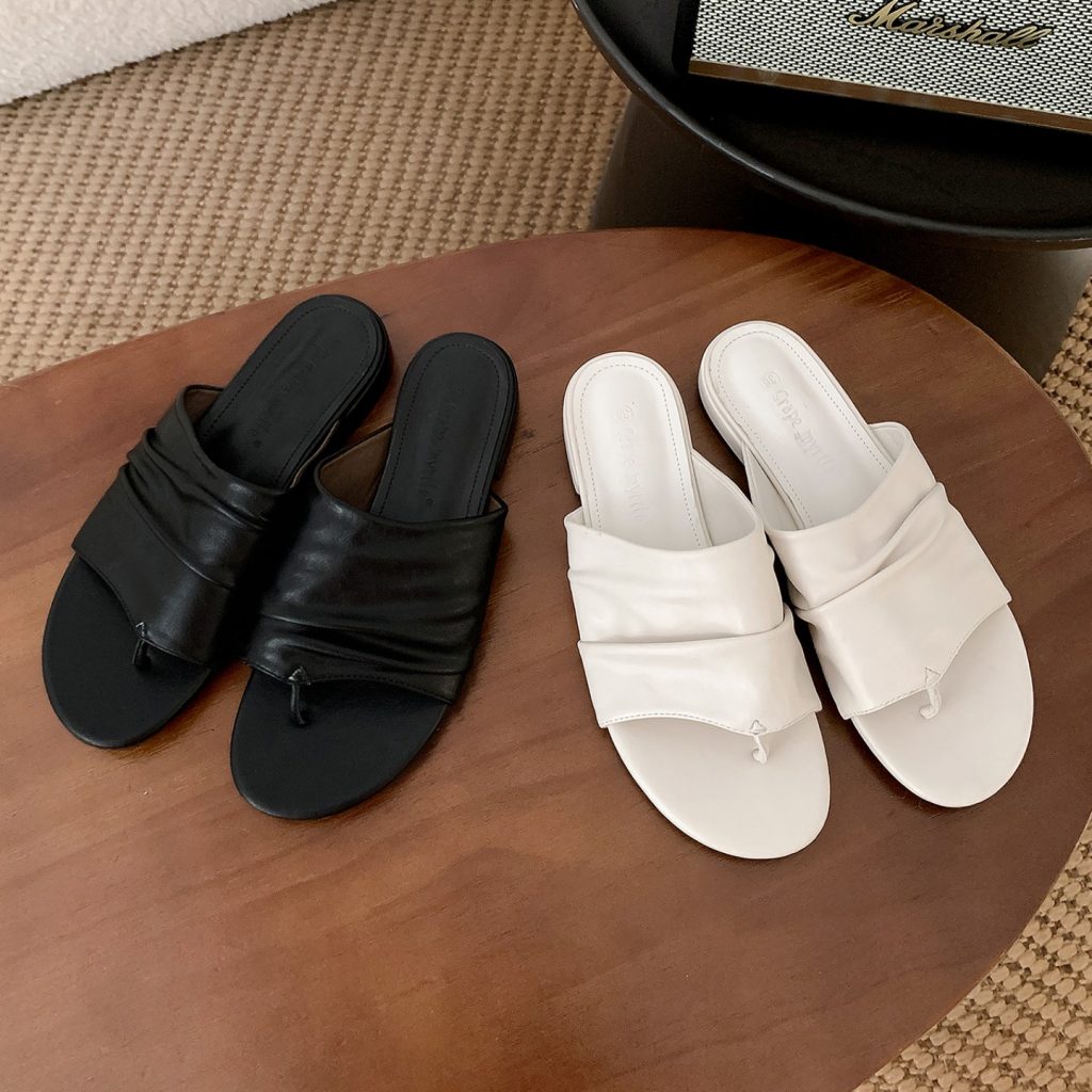 Trendy Minimalist Old Money Style Wide Vamp Leather Wrinkled Casual Heeled Slippers for Women Outdoor
